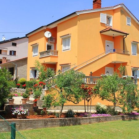 Apartmani Mladenka Malinska Esterno foto