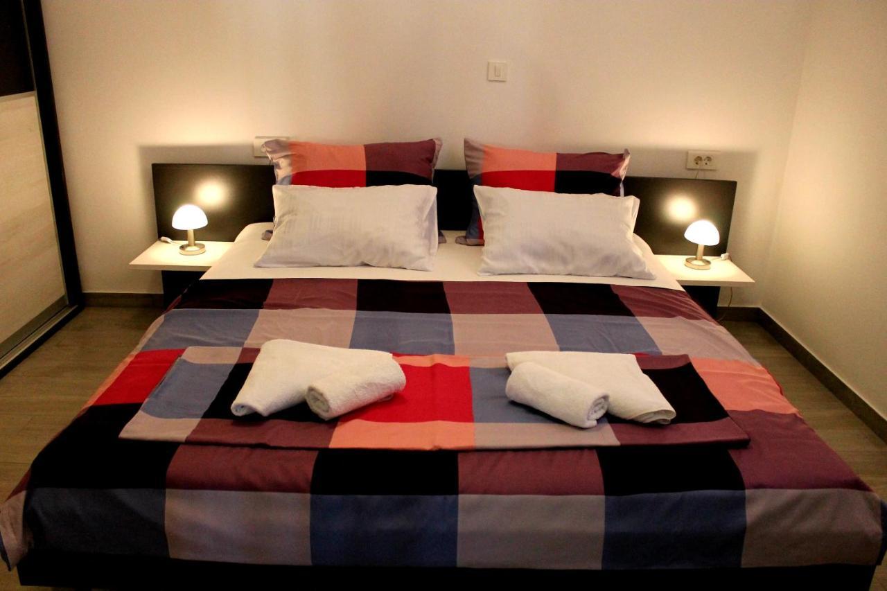 Apartmani Mladenka Malinska Esterno foto