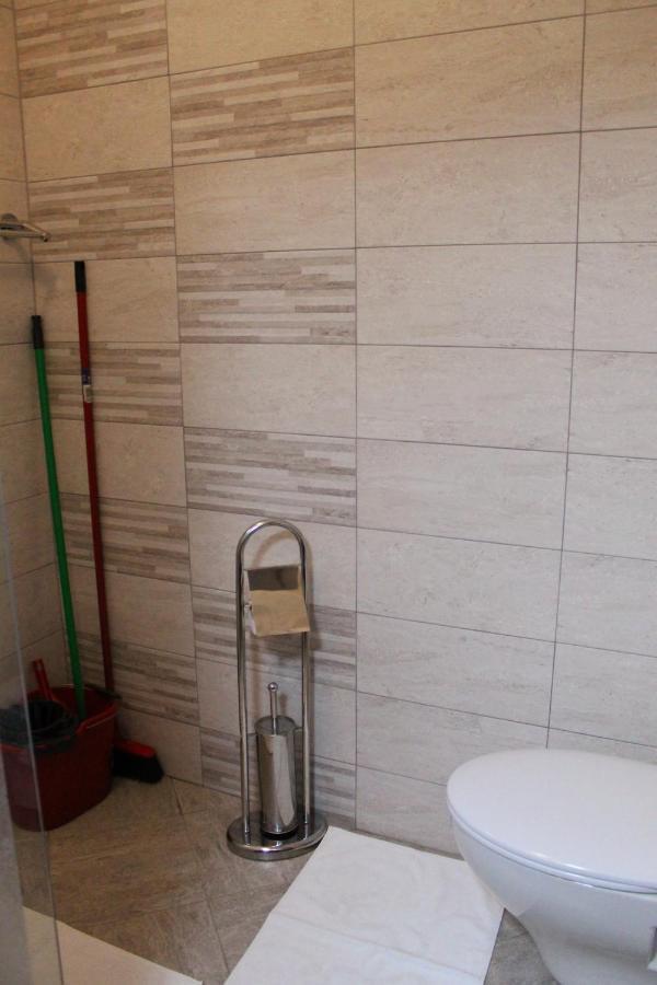Apartmani Mladenka Malinska Esterno foto
