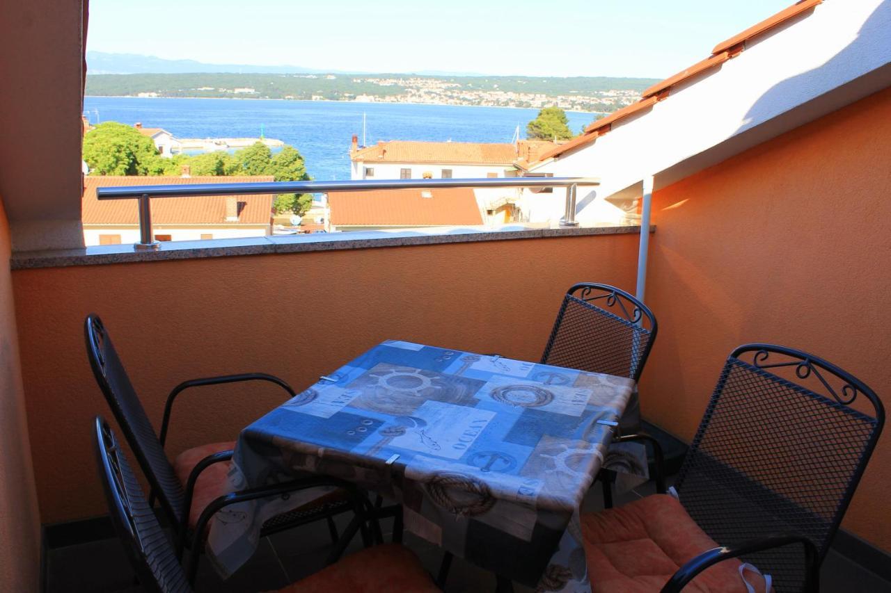 Apartmani Mladenka Malinska Esterno foto