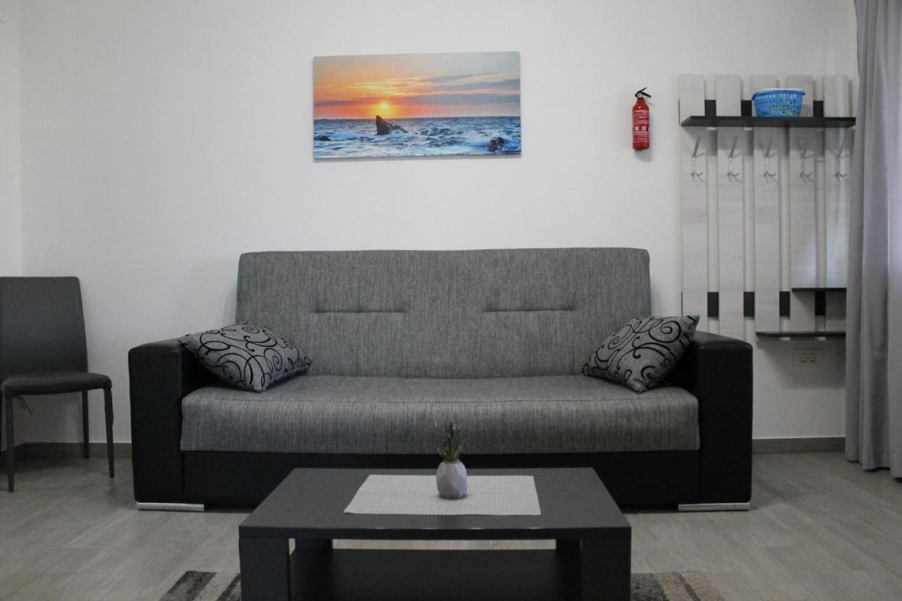 Apartmani Mladenka Malinska Esterno foto