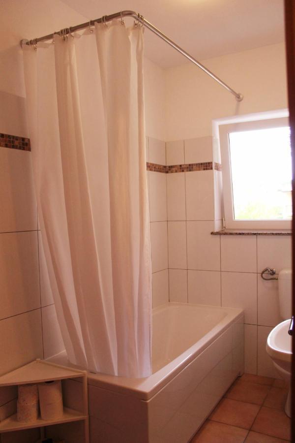 Apartmani Mladenka Malinska Esterno foto