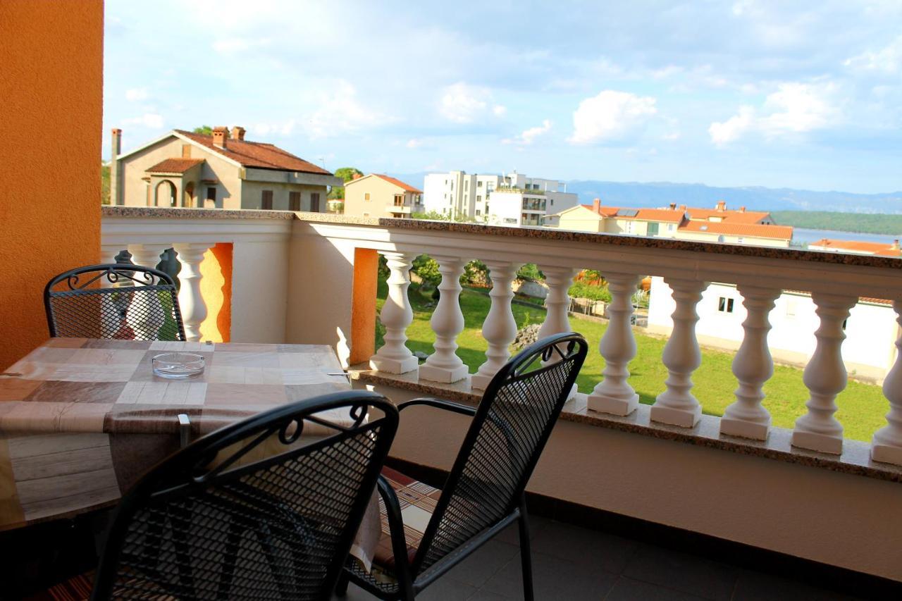 Apartmani Mladenka Malinska Esterno foto